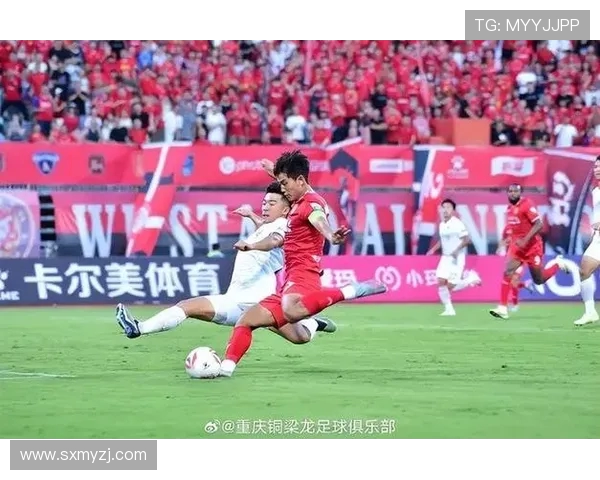 重庆足球队在联合会杯积分榜上以72分稳居第一名展现强大实力